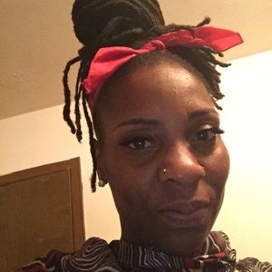 Meet your Posher, Paulette